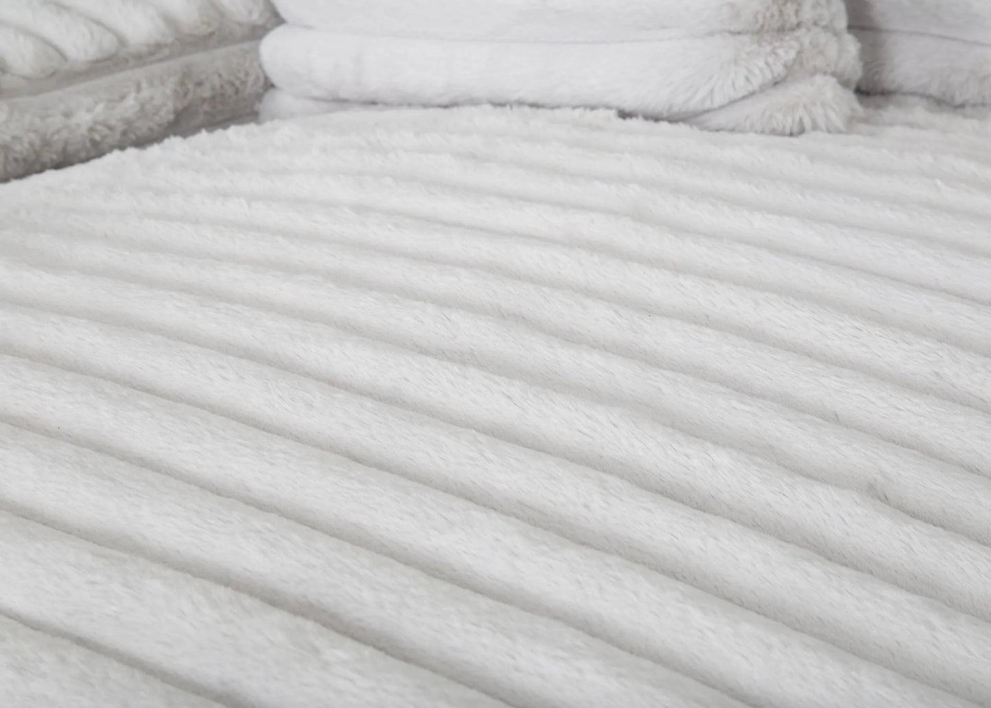 Comfy Upholstered Chaise Lounge