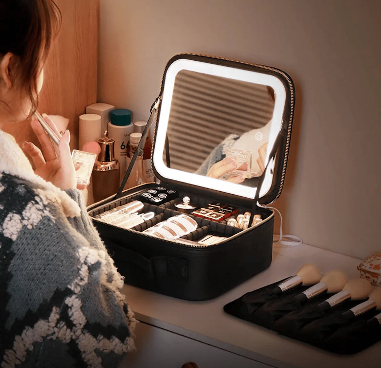 &#128293;Last Day 50% OFF &#128293;LED Make-Up Case